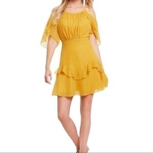 Halston  off the shoulder ruffle summer dress Sz 6